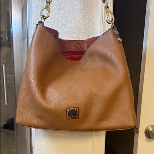 Dooney & Bourke - Pebble Grain Extra Large Courtney Sac - Carmel Color